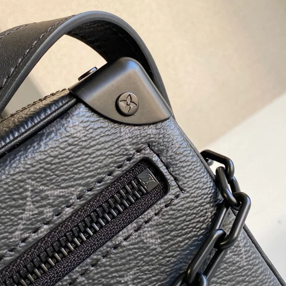 <AUTHENTIC>Louis Vuitton bag